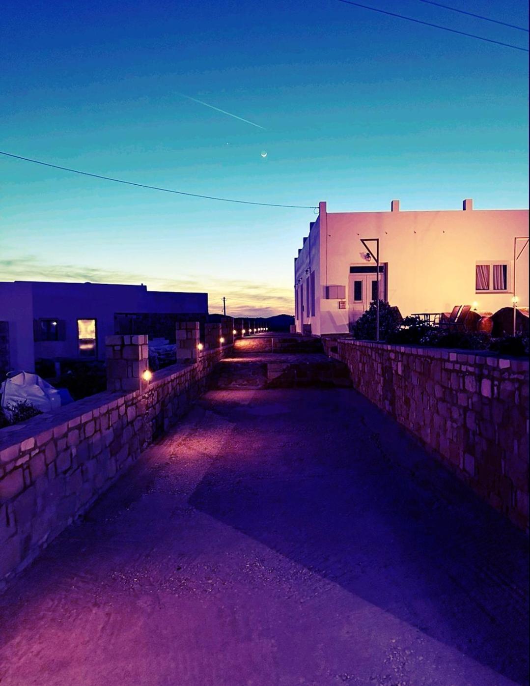 Sea, Sunset & Garden View Parasporos Houses, Milos Adamantas  Exterior photo